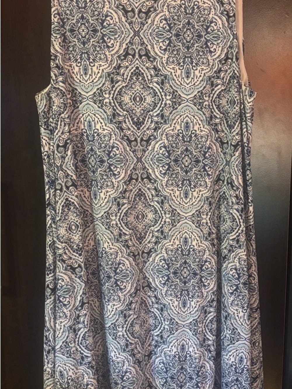 Anne Klein Sleeveless Blue and White Medallion Midi Dress